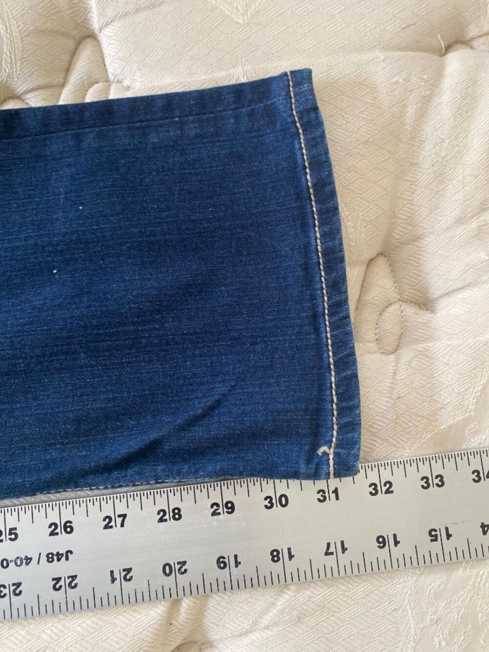 BKE Denim Payton Boot Cut Jeans size 31R X 31.5 Shiny Sequined 5 Pockets - Picture 10 of 11